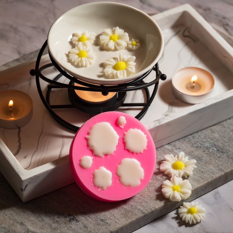 Candle Shack Clam Shell Wax Melt Mould - Daisy