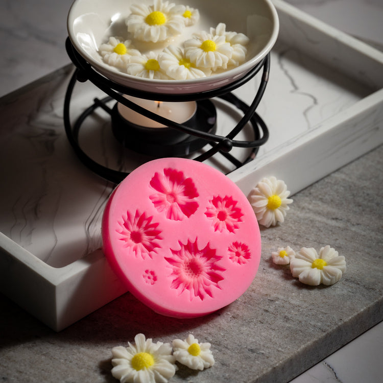 Candle Shack Clam Shell Wax Melt Mould - Daisy